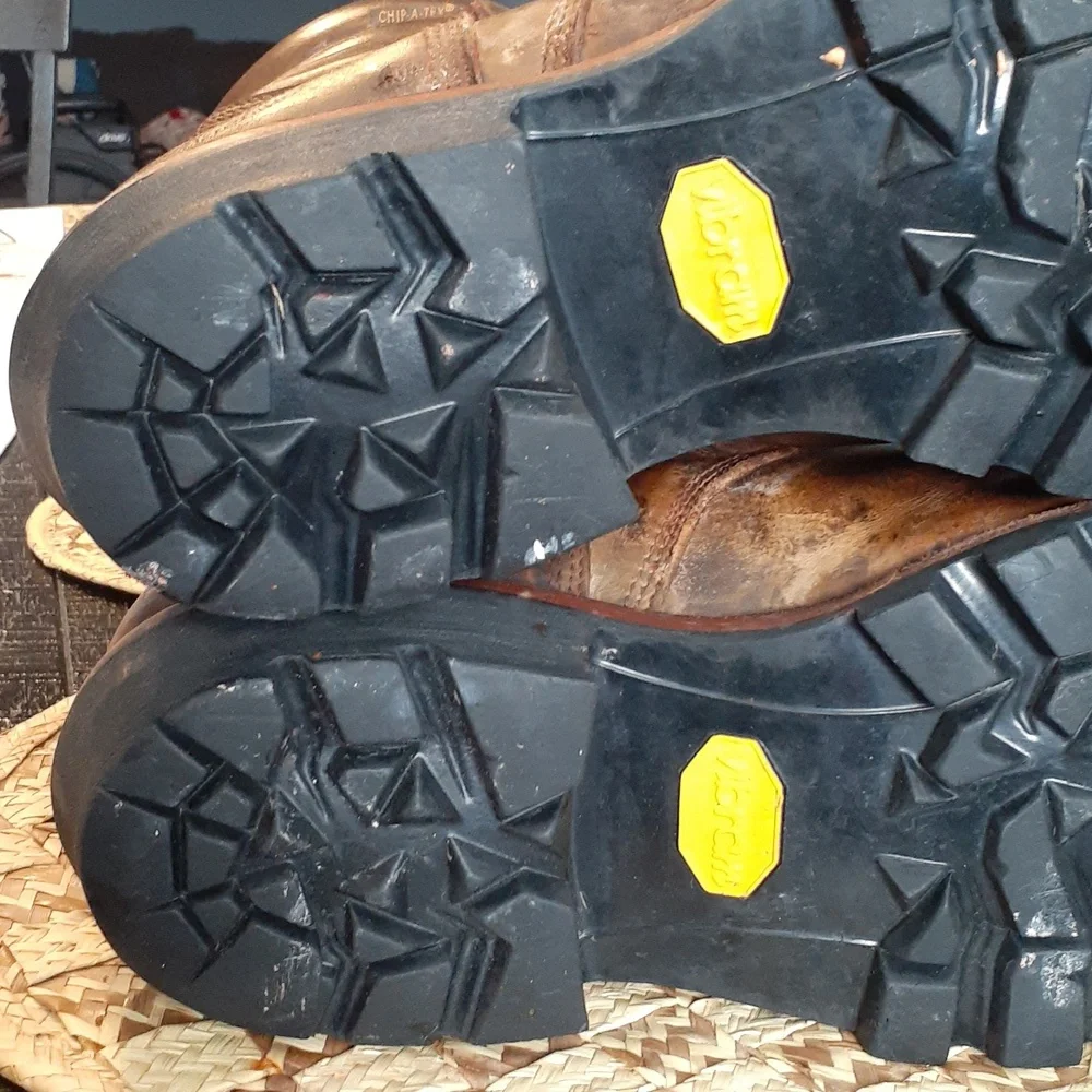 CHIPPEWA STEEL TOE INSULATED BOOTS